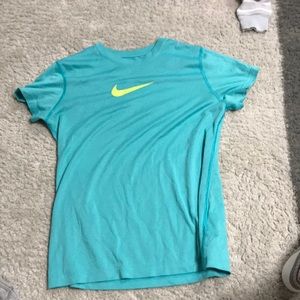 nike t shirt